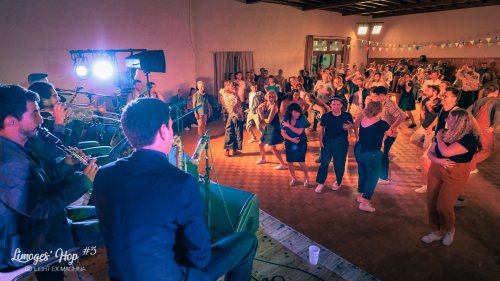 Limoges'Hop #5 - soirée d'ouverture du vendredi

Partage libre à des fins non promotionnelles ou commerciales, en créditant l'auteur (@lightexmachina).

© Alexandre - LIGHT EX MACHINA 2023, tous droits réservés.